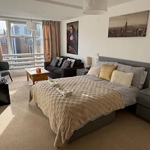 Jeans Place Watergate St Rows Near Racecourse Bed & Breakfast Chester